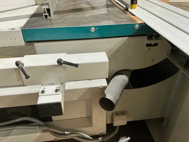 Griggio - 2004 - ca 400 - formaatcirkelzaagmachine - afbeelding 7 van  26