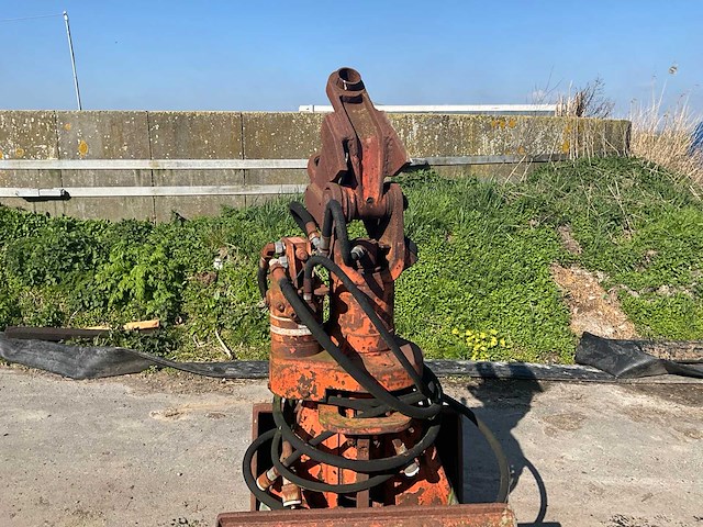 Grijperbak - afbeelding 11 van  12