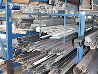 Grijpvoorraad en projectrestanten buizen, kokers, staven, strips, platen in diverse materialen w.o. alumini... - afbeelding 6 van  7
