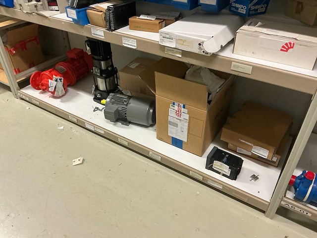 Grijpvoorraad en stellingen - afbeelding 21 van  31