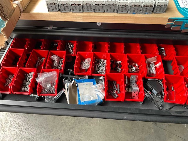 Grijpvoorraad ladenwagen - afbeelding 1 van  1