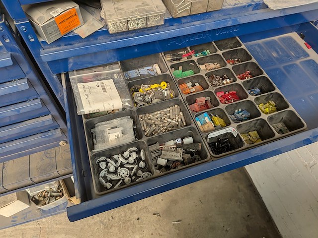 Grijpvoorraad stelling met inhoud forch varo - afbeelding 11 van  33