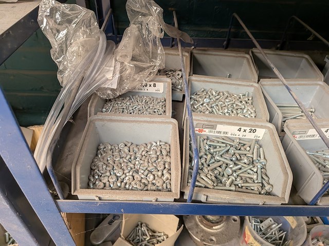 Grijpvoorraad stelling met inhoud forch varo - afbeelding 21 van  33