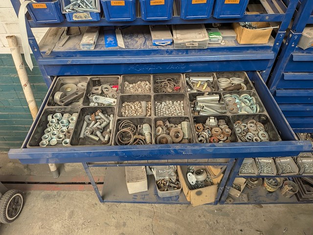 Grijpvoorraad stelling met inhoud forch varo - afbeelding 7 van  33