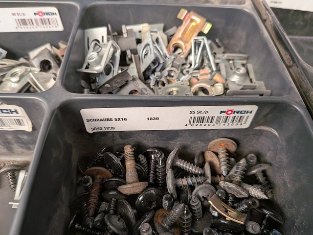 Grijpvoorraad stelling met inhoud forch varo - afbeelding 19 van  33