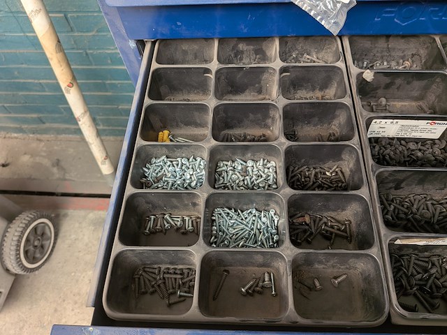 Grijpvoorraad stelling met inhoud forch varo - afbeelding 24 van  33