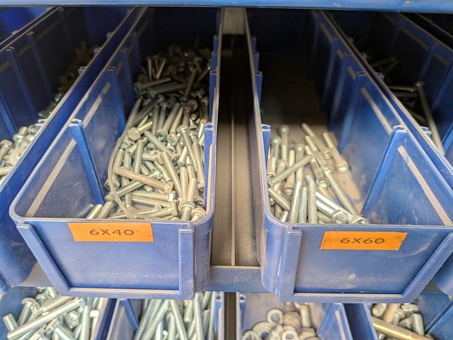 Grijpvoorraad stelling met inhoud forch varo - afbeelding 28 van  33