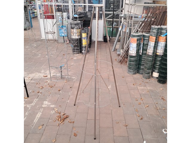 Grill statief - afbeelding 1 van  7