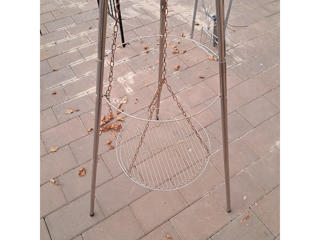 Grill statief - afbeelding 3 van  7