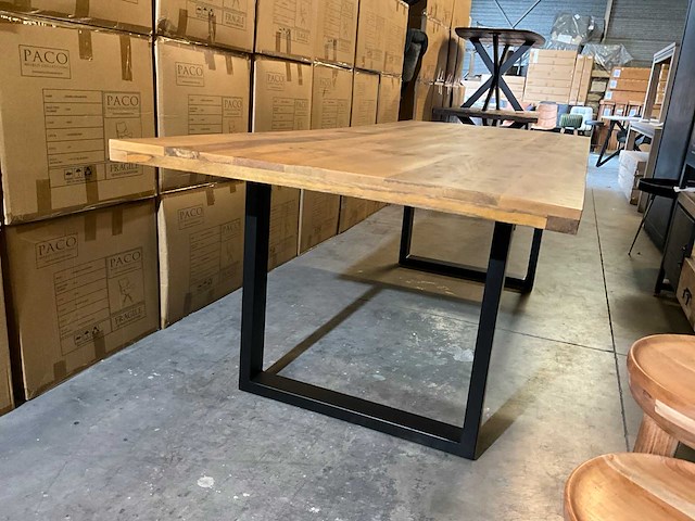 Grilly eetkamertafel - afbeelding 3 van  10