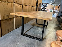 Grilly eetkamertafel - afbeelding 3 van  10