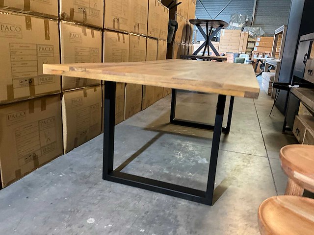 Grilly eetkamertafel - afbeelding 4 van  10