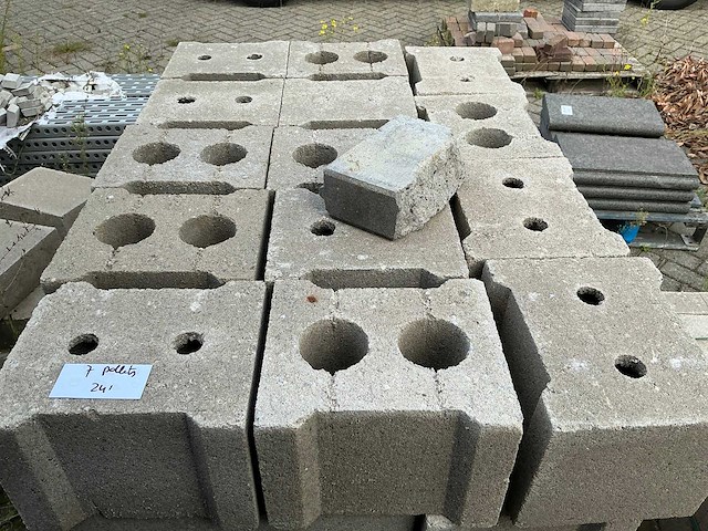 Grindbeton en diverse bouwstenen - afbeelding 11 van  11