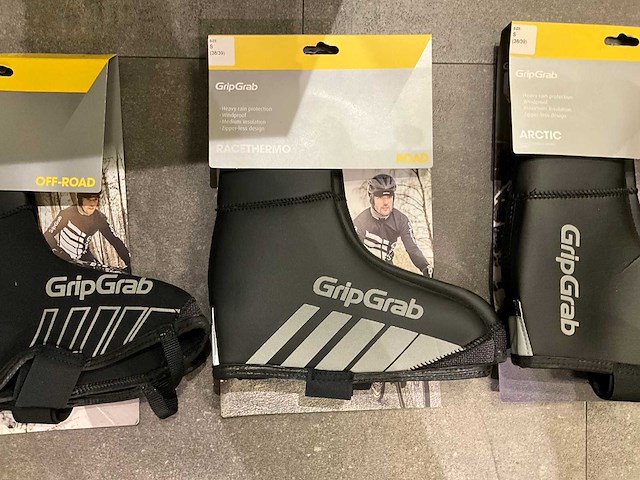 Gripgrab 2019/2020/2021 set waterdichte overschoen - 42/43 (3x) - afbeelding 3 van  4