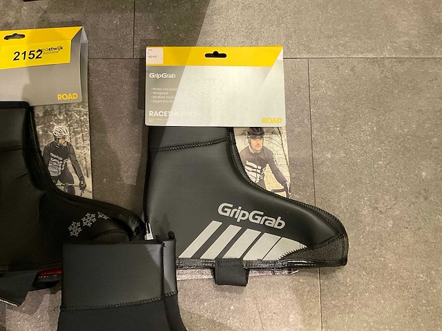 Gripgrab 2019/2020/2021 set waterdichte overschoen - 42/43 (5x) - afbeelding 4 van  5