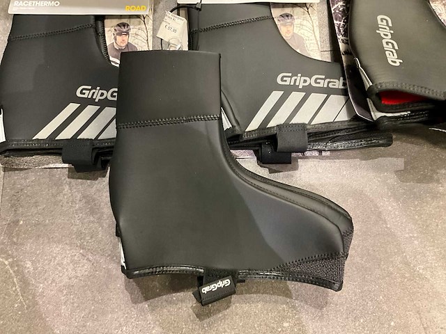 Gripgrab 2020/2021 set waterdichte overschoen - 44/45 (4x) - afbeelding 2 van  4