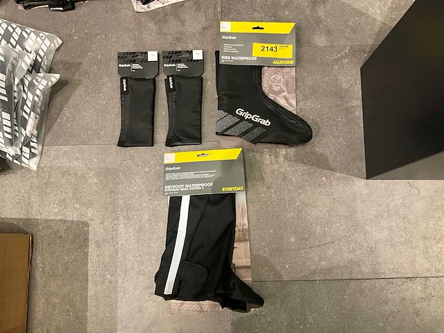 Gripgrab 2025/2035/m2045 fietskleding - s/m (4x) - afbeelding 1 van  3