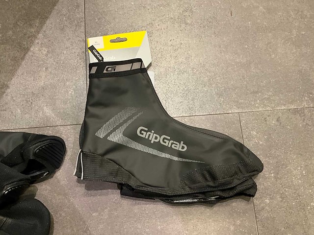 Gripgrab set waterdichte overschoen - 44/45 (3x) - afbeelding 3 van  3