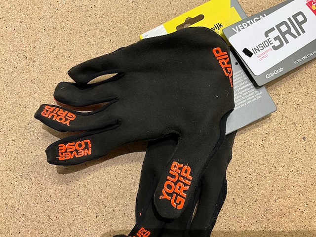 Gripgrab vertical 1064 fietshandschoen - m - afbeelding 2 van  3