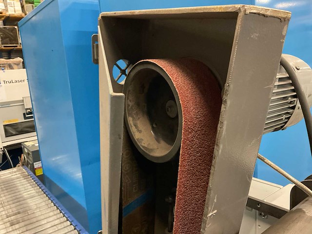 Grit gks75 bandslijpmachine op rollenbaan - afbeelding 6 van  8
