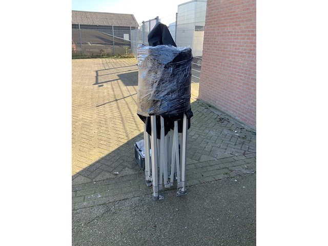 Grizzly go-up 50 - black easy-up partytent - 3x3 - afbeelding 3 van  3