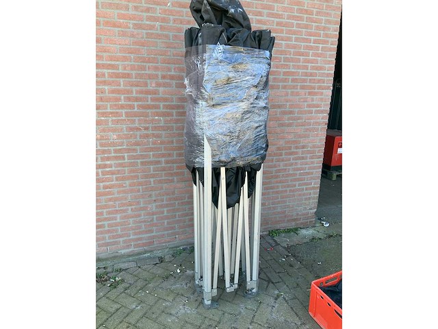 Grizzly go-up 50 - black easy-up partytent - 4x4 - afbeelding 4 van  4