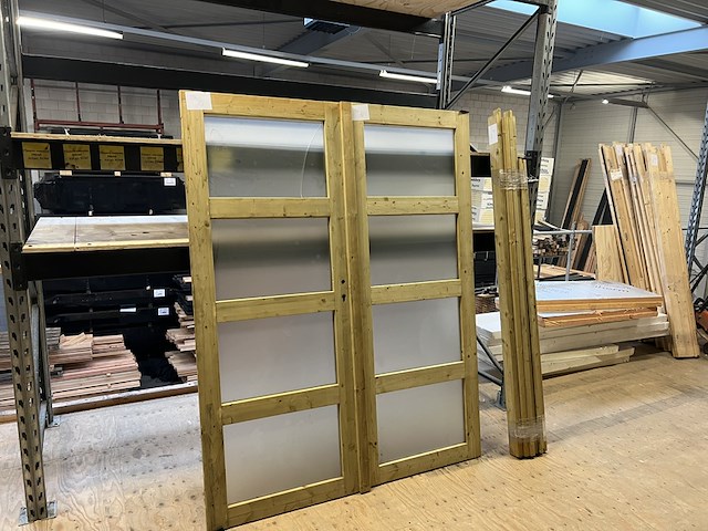 Groen geïmpregneerd dubbel deurkozijn hillhout - afbeelding 1 van  5