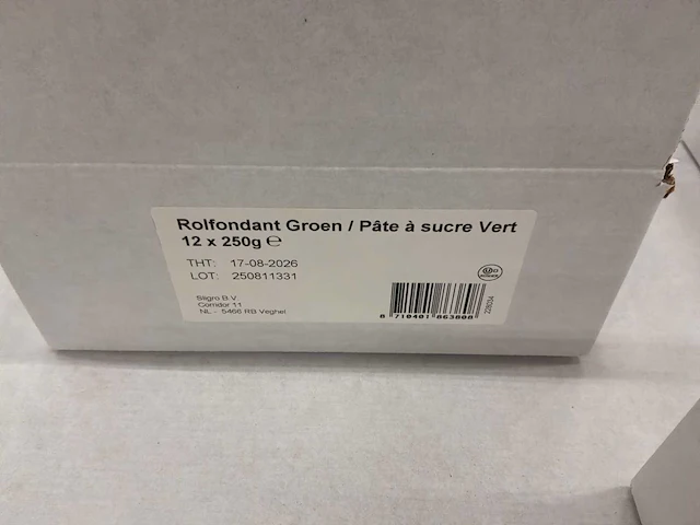 Groen rolfondant (250g) (1620x) - afbeelding 3 van  5