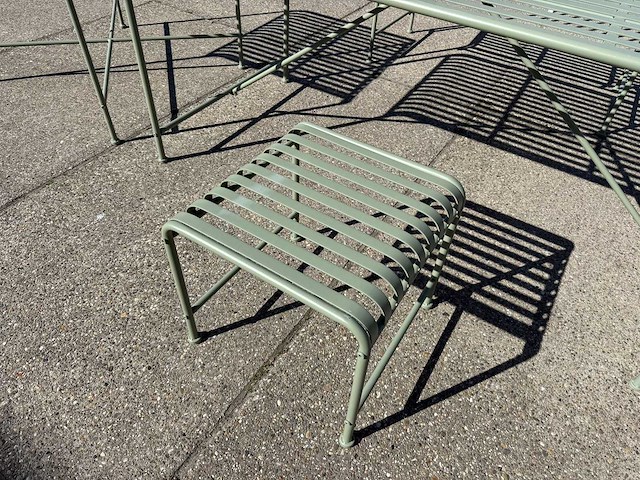 Groene metalen tuinset - afbeelding 6 van  6