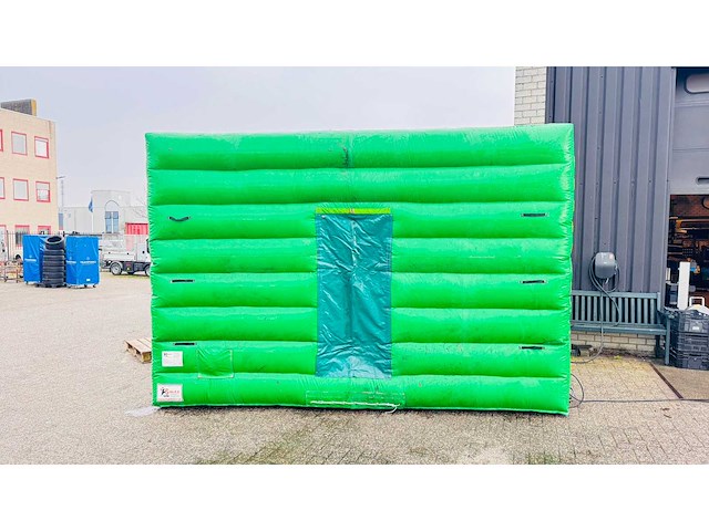 Groene opblaasbare wand - afbeelding 1 van  4