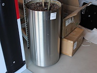 Groene plant in hydrocultuur pot. pothoogte 78 cm. - afbeelding 1 van  2