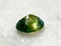 Groene saffier 1.04 carat natuurlijke groene saffier - afbeelding 2 van  5