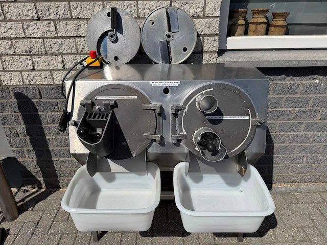 Groentesnijmachine - 2 kops - overige fruit- en groenteverwerking - afbeelding 1 van  4