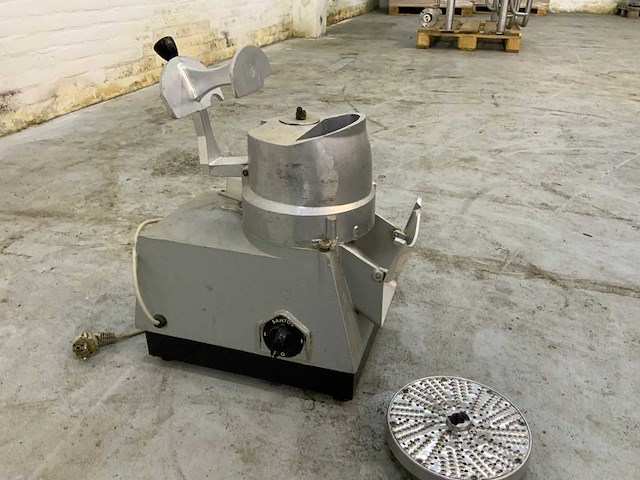 Groentesnijmachine - afbeelding 1 van  2