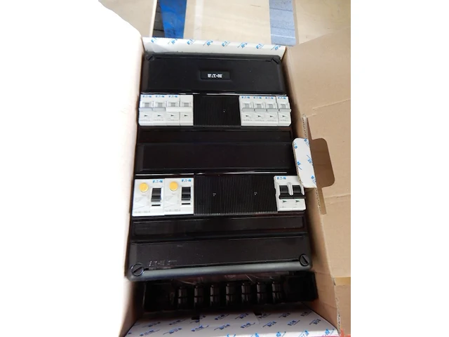 Groepenkast, eaton, systeem 55 flex, zwart - afbeelding 1 van  5