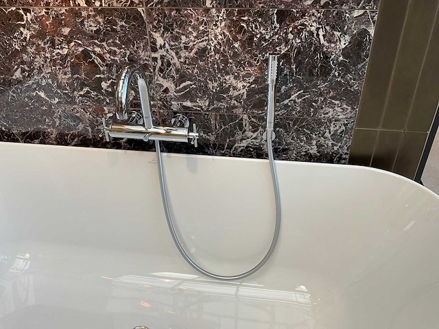 Grohe bad thermostaatkraan met handdouche - afbeelding 1 van  4