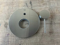 Grohe essence new 19285dc1 keukenkraan - afbeelding 1 van  5