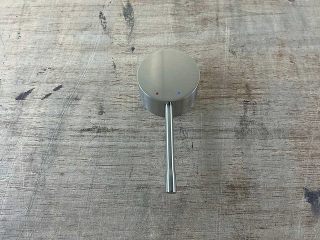 Grohe essence new 19285dc1 keukenkraan - afbeelding 4 van  5