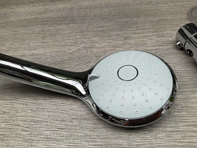 Grohe euphoria 110 duo glijstangset 2 straalstanden met handdouche en plateau - afbeelding 5 van  6