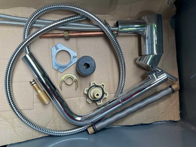 Grohe keukenmengkraan met uittrekbare handdouche - afbeelding 2 van  3