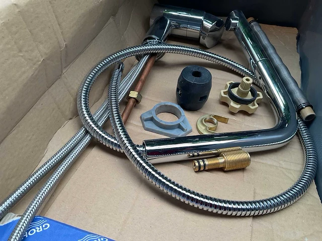 Grohe keukenmengkraan met uittrekbare handdouche - afbeelding 3 van  3