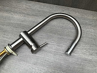 Grohe keukenmengkraan rvs met uittrekbare sproeier - afbeelding 1 van  9