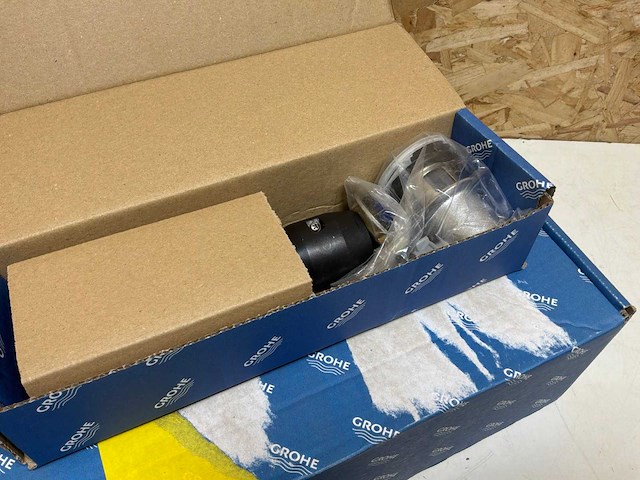 Grohe plus wastafelmengkraan met waste supersteel - afbeelding 4 van  5