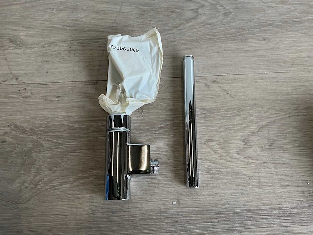 Grohe rondo urinoirspoeler met stopkraan en spoelpijp en verbinder - afbeelding 4 van  5