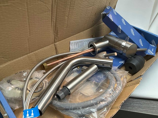 Grohe venti keukenmengkraan met uittrekbare handdouche rvs - afbeelding 2 van  10