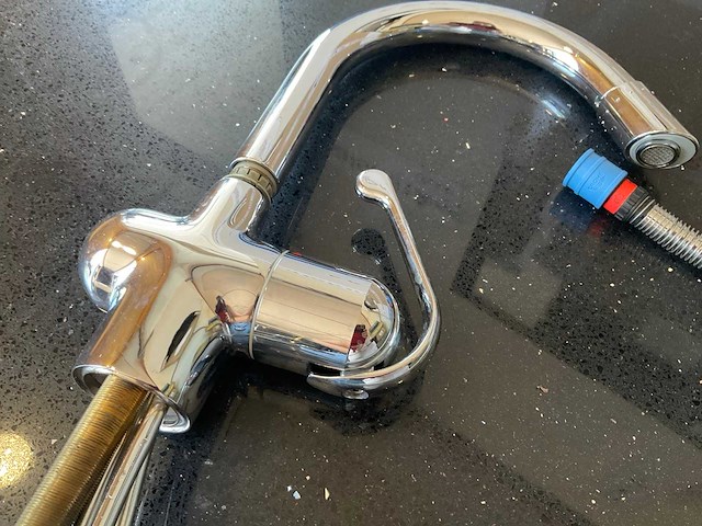 Grohe zedra keukenmengkraan met uittrekbare sproeikop - afbeelding 2 van  3
