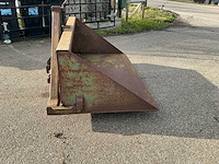 Grondbak (kiepend) tractor - afbeelding 9 van  14