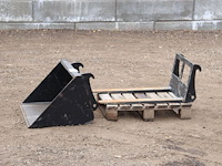 Grondbak + palletvorken - afbeelding 1 van  1