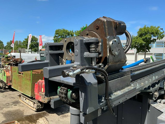 Grondboor installatie met grondboren - afbeelding 6 van  25