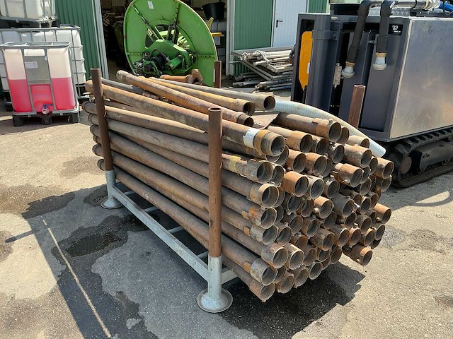 Grondboor installatie met grondboren - afbeelding 9 van  25